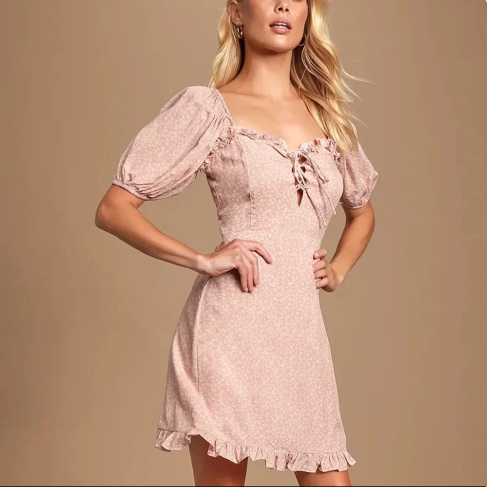 Lulu’s Blush Pink Floral Print Lace-Up Dress - Picture 1 of 10